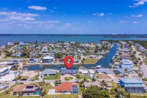 House in Fort Myers, Florida 3 bedrooms № 2187783 - photo 4