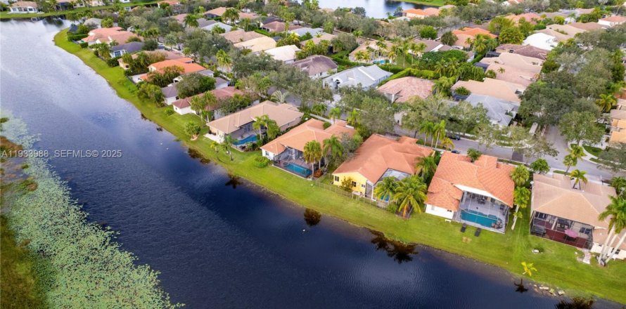 Villa ou maison à Weston, Floride 4 chambres, 267 m2 № 1992709