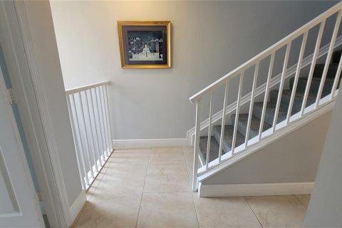 Townhouse in Sarasota, Florida 3 bedrooms, 150.04 sq.m. № 2099028 - photo 25