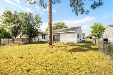 House in Ocala, Florida 2 bedrooms, 88.54 sq.m. № 2150881 - photo 19