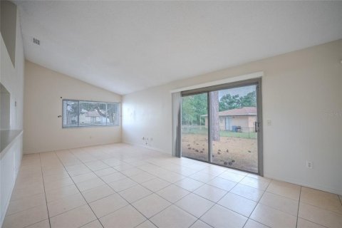 House in Ocala, Florida 2 bedrooms, 88.54 sq.m. № 2150881 - photo 11