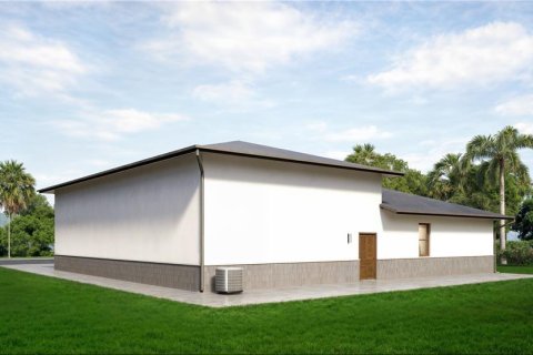 House in Port Charlotte, Florida 3 bedrooms, 157.19 sq.m. № 2280375 - photo 20