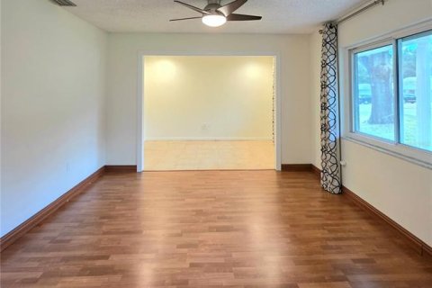 Villa ou maison à vendre à Lutz, Floride: 3 chambres, 156.45 m2 № 2418714 - photo 29