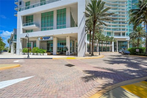 Copropriété à vendre à Pompano Beach, Floride: 2 chambres, 133.97 m2 № 1794787 - photo 2