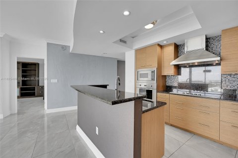 Copropriété à vendre à Pompano Beach, Floride: 2 chambres, 133.97 m2 № 1794787 - photo 11