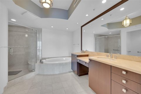 Copropriété à vendre à Pompano Beach, Floride: 2 chambres, 133.97 m2 № 1794787 - photo 19