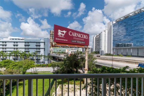 Copropriété à louer à Miami, Floride: 1 chambre, 68.47 m2 № 1978098 - photo 10