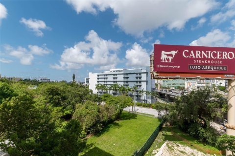 Copropriété à louer à Miami, Floride: 1 chambre, 68.47 m2 № 1978098 - photo 13