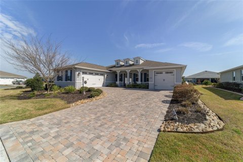 House in Ocala, Florida 3 bedrooms, 268.95 sq.m. № 1541807 - photo 2