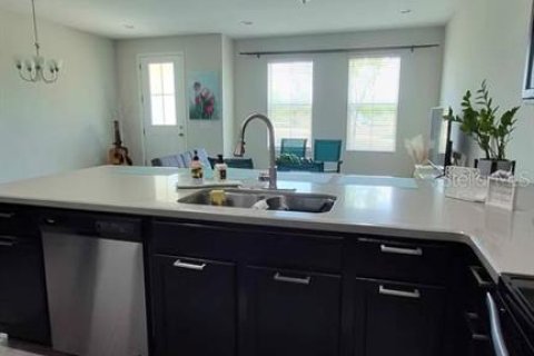 Touwnhouse à louer à Kissimmee, Floride: 3 chambres, 141.95 m2 № 2093404 - photo 5