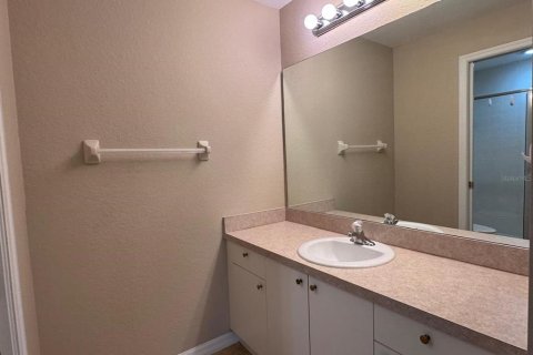 Condo in North Port, Florida, 2 bedrooms № 2211163 - photo 19