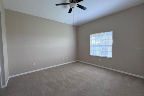 Condo in North Port, Florida, 2 bedrooms № 2211163 - photo 17
