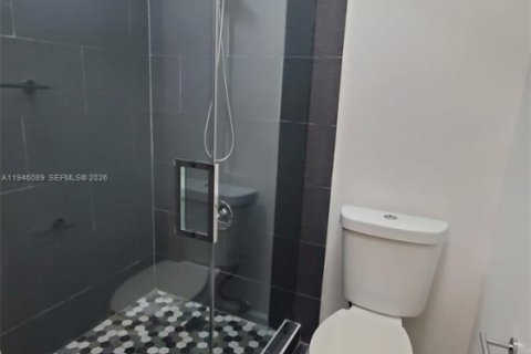 Condominio en venta en Miami, Florida, 2 dormitorios, 97.83 m2 № 2002436 - foto 17