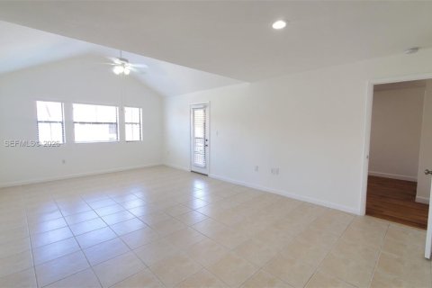 Condominio en venta en Miami, Florida, 2 dormitorios, 97.83 m2 № 2002436 - foto 2