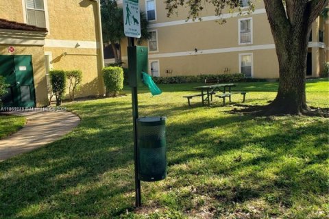 Condominio en alquiler en Coral Springs, Florida, 1 dormitorio, 72.46 m2 № 1923318 - foto 20