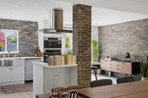 Villa ou maison à vendre à Miami Springs, Floride: 3 chambres, 134.52 m2 № 2069391 - photo 12