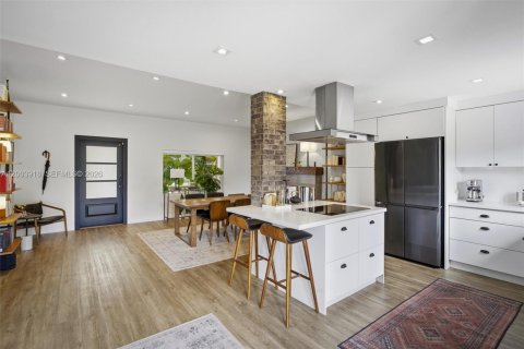 Villa ou maison à vendre à Miami Springs, Floride: 3 chambres, 134.52 m2 № 2069391 - photo 6