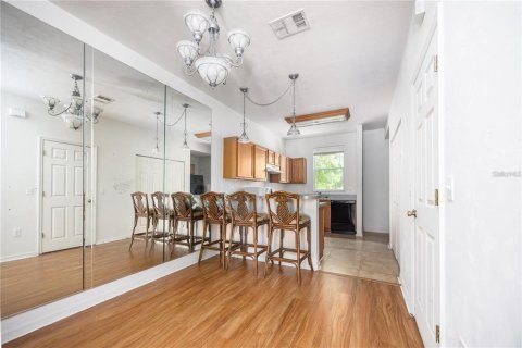 Adosado en alquiler en Gainesville, Florida, 2 dormitorios, 109.25 m2 № 1853574 - foto 18