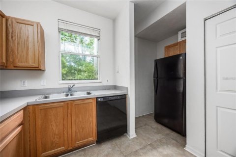 Adosado en alquiler en Gainesville, Florida, 2 dormitorios, 109.25 m2 № 1853574 - foto 2