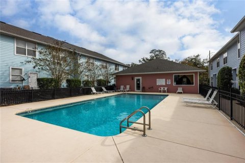 Adosado en alquiler en Gainesville, Florida, 2 dormitorios, 109.25 m2 № 1853574 - foto 11