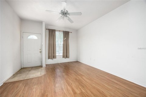 Adosado en alquiler en Gainesville, Florida, 2 dormitorios, 109.25 m2 № 1853574 - foto 17