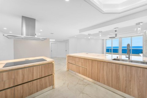 Copropriété à vendre à Boca Raton, Floride: 2 chambres, 176.89 m2 № 2175350 - photo 18
