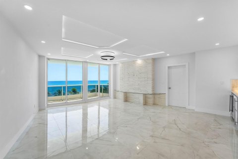 Copropriété à vendre à Boca Raton, Floride: 2 chambres, 176.89 m2 № 2175350 - photo 6