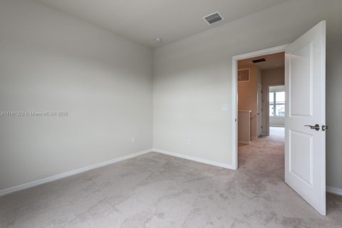 Adosado en venta en Hollywood, Florida, 3 dormitorios, 176.98 m2 № 1698701 - foto 26