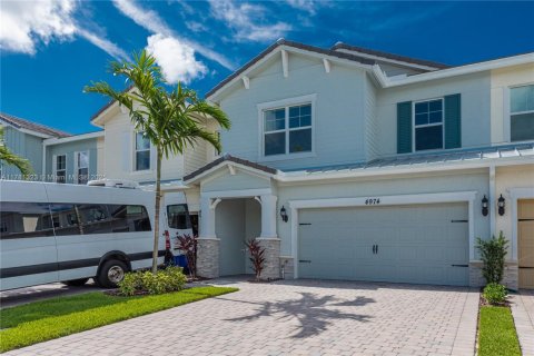 Adosado en venta en Hollywood, Florida, 3 dormitorios, 176.98 m2 № 1698701 - foto 4