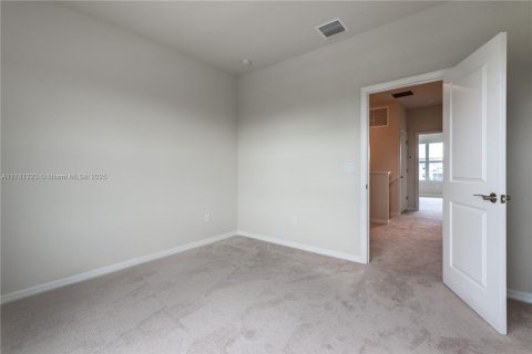 Adosado en venta en Hollywood, Florida, 3 dormitorios, 176.98 m2 № 1698701 - foto 19