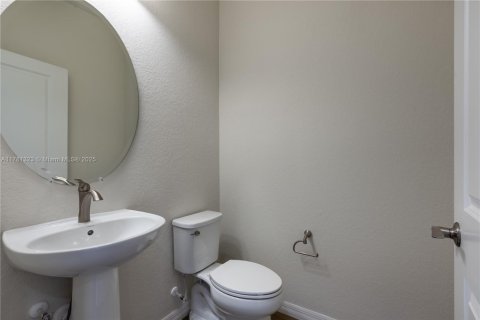 Adosado en venta en Hollywood, Florida, 3 dormitorios, 176.98 m2 № 1698701 - foto 6