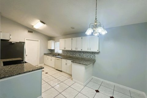 House in Orlando, Florida 3 bedrooms, 123.19 sq.m. № 2148218 - photo 11