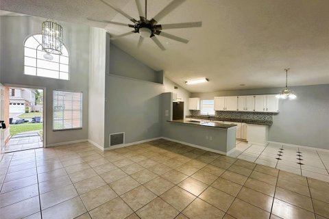 House in Orlando, Florida 3 bedrooms, 123.19 sq.m. № 2148218 - photo 6
