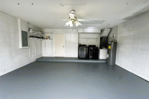House in Orlando, Florida 3 bedrooms, 123.19 sq.m. № 2148218 - photo 25