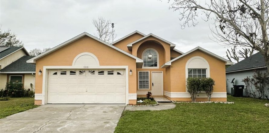 House in Orlando, Florida 3 bedrooms, 123.19 sq.m. № 2148218