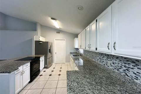 House in Orlando, Florida 3 bedrooms, 123.19 sq.m. № 2148218 - photo 12