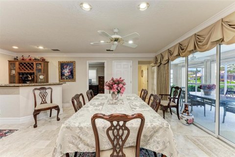 House in Punta Gorda, Florida 3 bedrooms, 298.12 sq.m. № 1741181 - photo 24