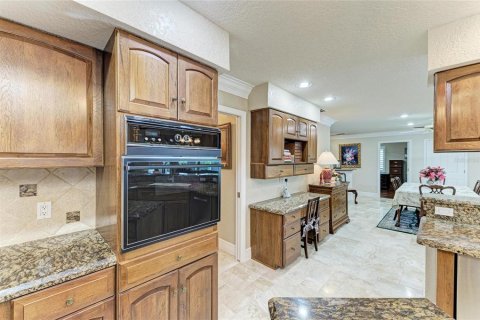 House in Punta Gorda, Florida 3 bedrooms, 298.12 sq.m. № 1741181 - photo 21