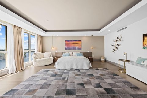 Condominio en venta en Fort Lauderdale, Florida, 3 dormitorios, 363.25 m2 № 2340353 - foto 21