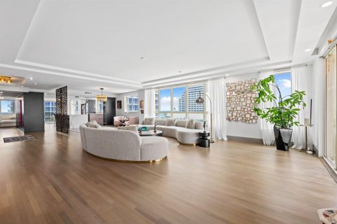 Condominio en venta en Fort Lauderdale, Florida, 3 dormitorios, 363.25 m2 № 2340353 - foto 4