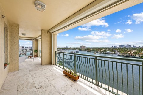 Condominio en venta en Fort Lauderdale, Florida, 3 dormitorios, 363.25 m2 № 2340353 - foto 17