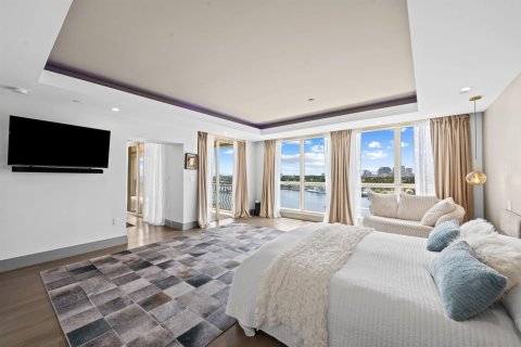 Condominio en venta en Fort Lauderdale, Florida, 3 dormitorios, 363.25 m2 № 2340353 - foto 23