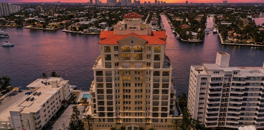 Condominio en Fort Lauderdale, Florida, 3 dormitorios  № 2340353