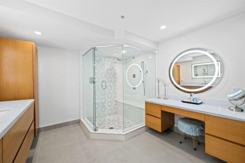Condominio en venta en Fort Lauderdale, Florida, 3 dormitorios, 363.25 m2 № 2340353 - foto 24