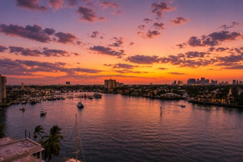 Condominio en venta en Fort Lauderdale, Florida, 3 dormitorios, 363.25 m2 № 2340353 - foto 16