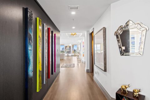 Condominio en venta en Fort Lauderdale, Florida, 3 dormitorios, 363.25 m2 № 2340353 - foto 11