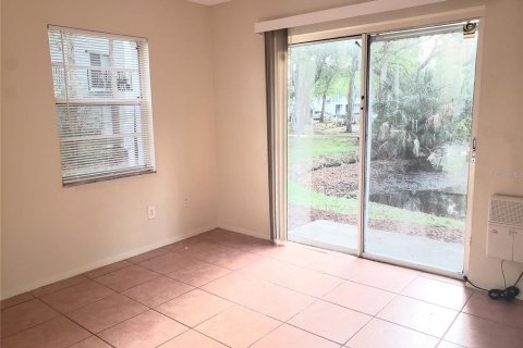 Condominio en alquiler en Tampa, Florida, 1 dormitorio, 46.82 m2 № 2104728 - foto 4