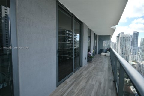 Condominio en alquiler en Miami, Florida, 3 dormitorios, 134.71 m2 № 2015986 - foto 24