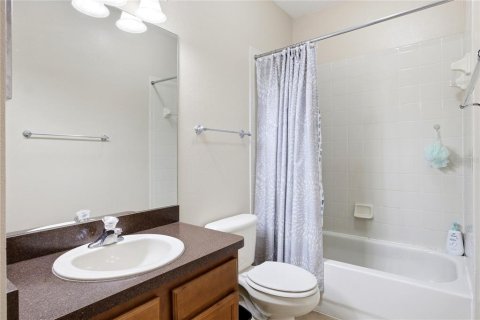 Townhouse in Wesley Chapel, Florida 3 bedrooms, 170.2 sq.m. № 2230850 - photo 30