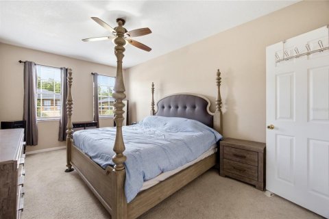 Townhouse in Wesley Chapel, Florida 3 bedrooms, 170.2 sq.m. № 2230850 - photo 19